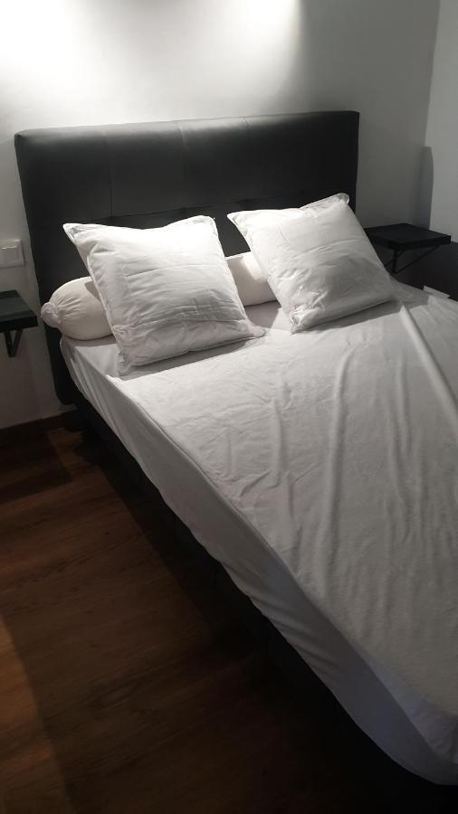 엠푸리아브라바 Les Vagues Au Balcon 아파트 외부 사진