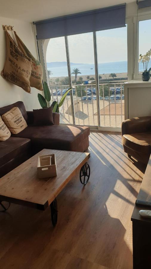 엠푸리아브라바 Les Vagues Au Balcon 아파트 외부 사진